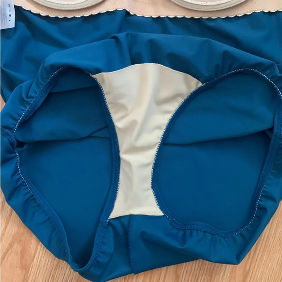 Lands’ End One Piece Carmela Tummy Control Teal Swimsuit Size 18D Slender Suit - Picture 6 of 13